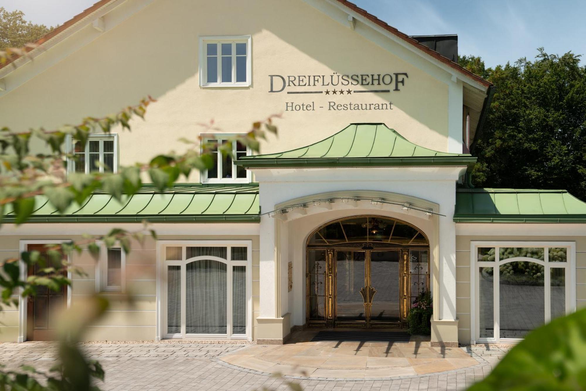 Hotel Dreifluessehof Passau Ngoại thất bức ảnh